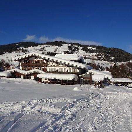 Alpenhotel Landhaus Kuechl เคิร์ชแบร์ก อิน ทิโรล ภายนอก รูปภาพ