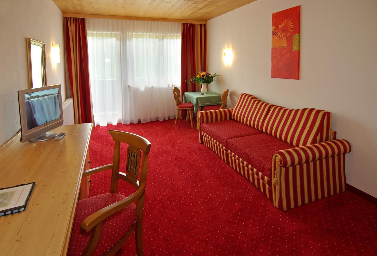 Alpenhotel Landhaus Kuechl เคิร์ชแบร์ก อิน ทิโรล ภายนอก รูปภาพ