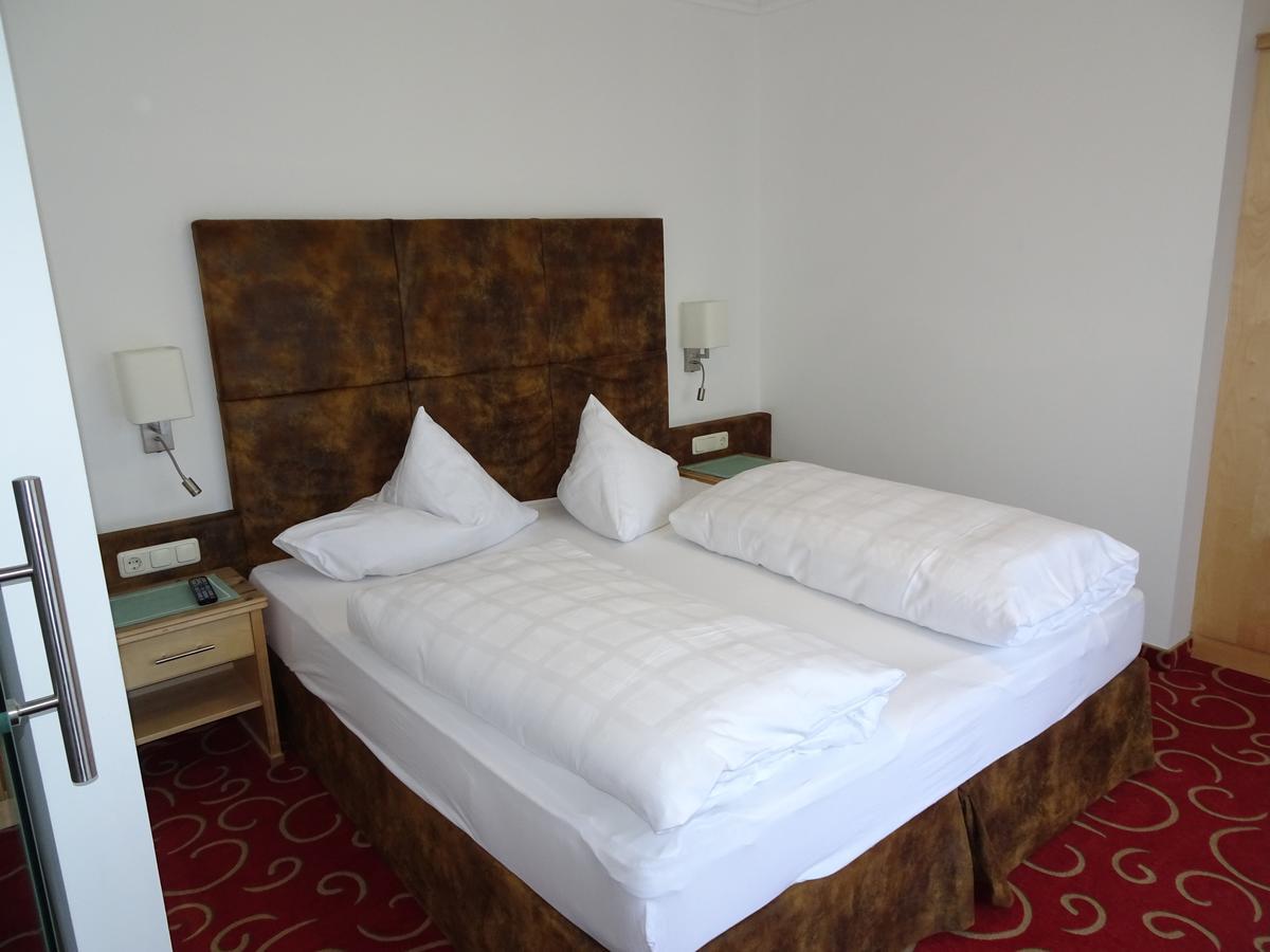 Alpenhotel Landhaus Kuechl เคิร์ชแบร์ก อิน ทิโรล ภายนอก รูปภาพ